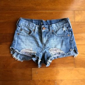 LAST CALL 💖 Destroyed High Waisted Denim || 24
